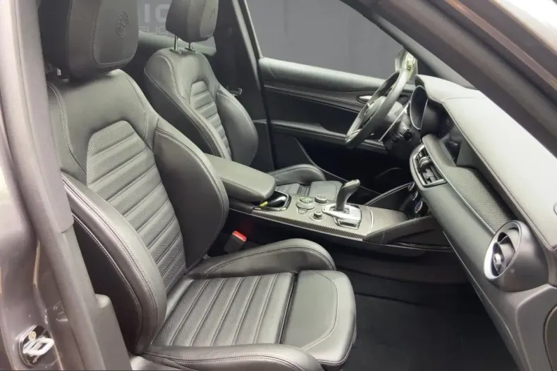 Alfa Romeo Stelvio din 2024 cu 16.643 km - oferta ALF226717 - foto 10