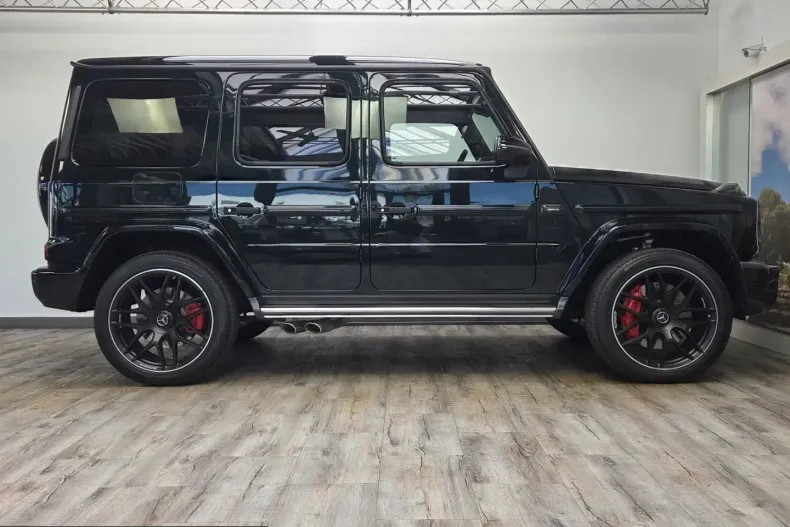 Mercedes-Benz G 63 AMG (Clasa G) din 2023 cu 12.100 km - oferta MER226720 - foto 6