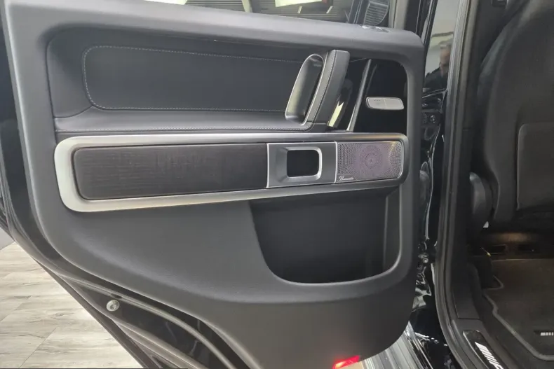 Mercedes-Benz G 63 AMG (Clasa G) din 2023 cu 12.100 km - oferta MER226720 - foto 20