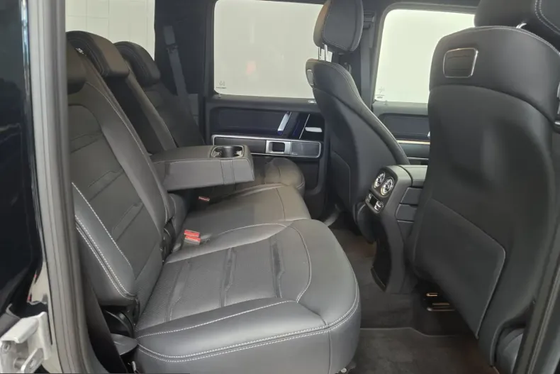Mercedes-Benz G 63 AMG (Clasa G) din 2023 cu 12.100 km - oferta MER226720 - foto 23