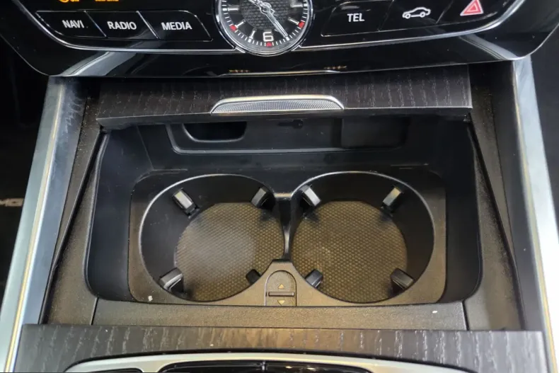 Mercedes-Benz G 63 AMG (Clasa G) din 2023 cu 12.100 km - oferta MER226720 - foto 31