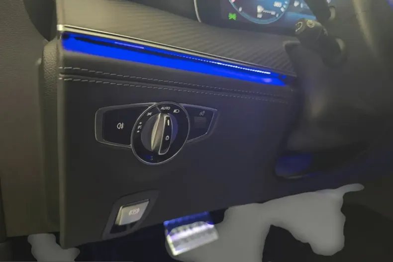 Mercedes-Benz AMG GT (Clasa GT) din 2023 cu 15.600 km - oferta MER226721 - foto 18