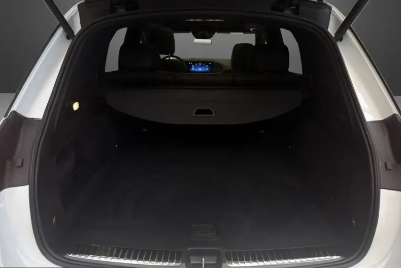 Mercedes-Benz GLE 63 AMG (Clasa GLE) din 2025 cu 16.000 km - oferta MER226730 - foto 20