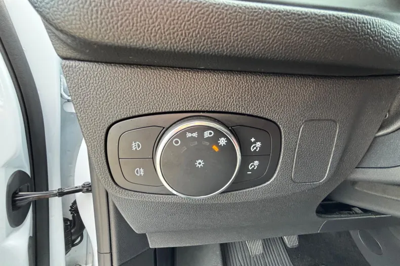 Ford Focus din 2021 cu 105.202 km - oferta FOR226738 - foto 12