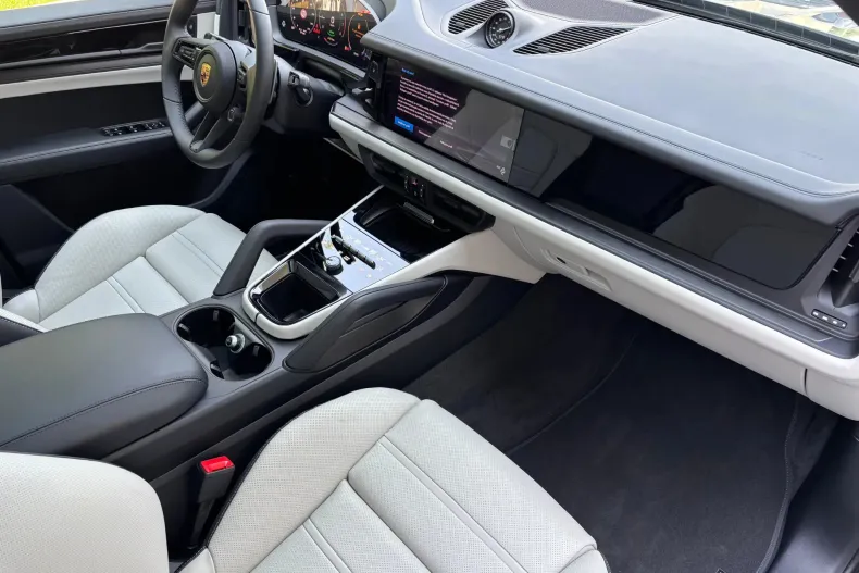 Porsche Cayenne Coupe din 2026 cu 12.000 km - oferta POR226747 - foto 12