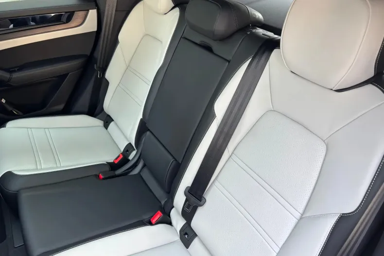 Porsche Cayenne Coupe din 2026 cu 12.000 km - oferta POR226747 - foto 28