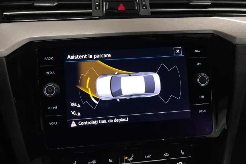 Volkswagen Passat din 2022 cu 59.878 km - oferta VOL226750 - foto 17