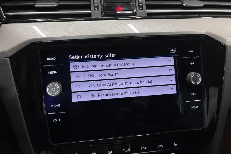 Volkswagen Passat din 2022 cu 59.878 km - oferta VOL226750 - foto 18