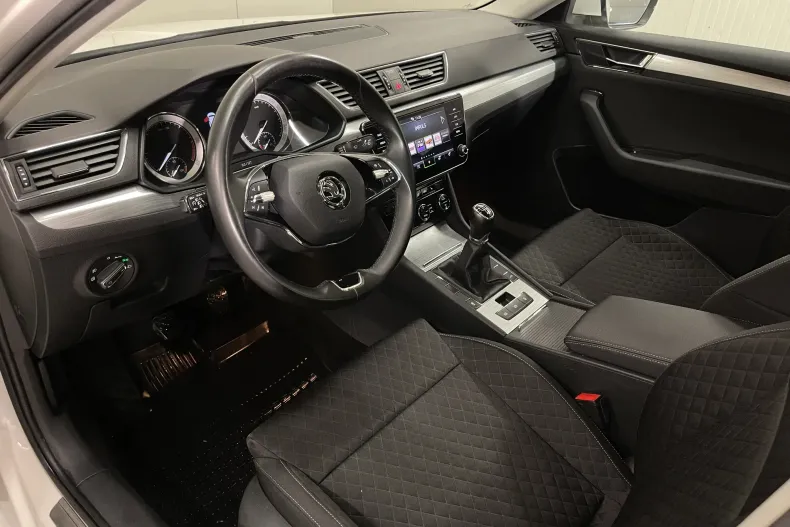 Skoda Superb din 2021 cu 139.297 km - oferta SKO226752 - foto 5