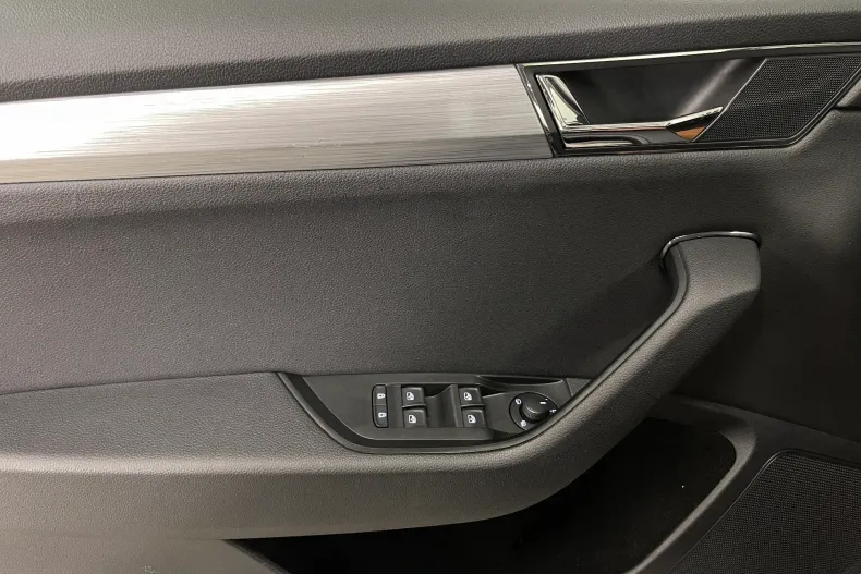 Skoda Superb din 2021 cu 139.297 km - oferta SKO226752 - foto 22