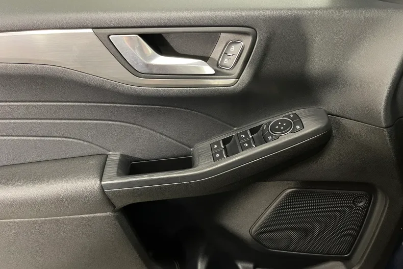 Ford Kuga din 2022 cu 79.177 km - oferta FOR226759 - foto 26