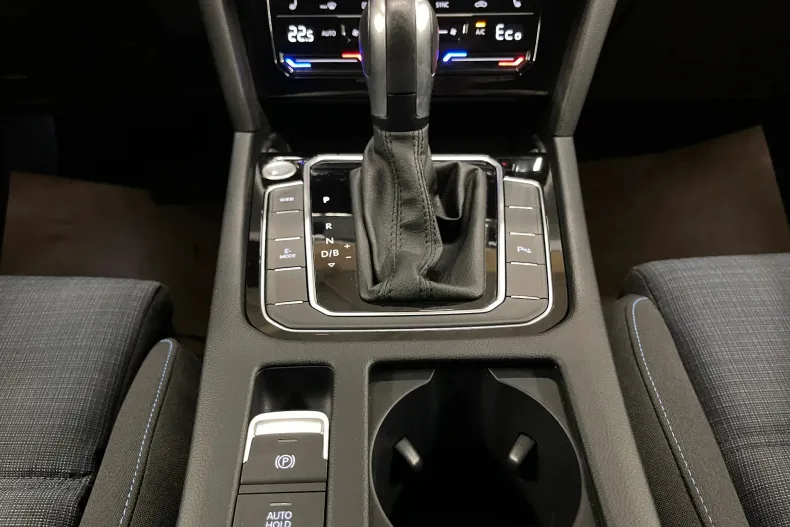 Volkswagen Passat din 2022 cu 109.951 km - oferta VOL226760 - foto 21
