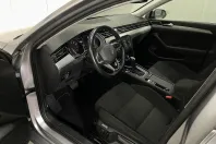 Volkswagen Passat din 2022 cu 76.325 km - oferta VOL226761 - foto 5