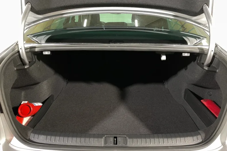 Volkswagen Passat din 2022 cu 76.325 km - oferta VOL226761 - foto 12