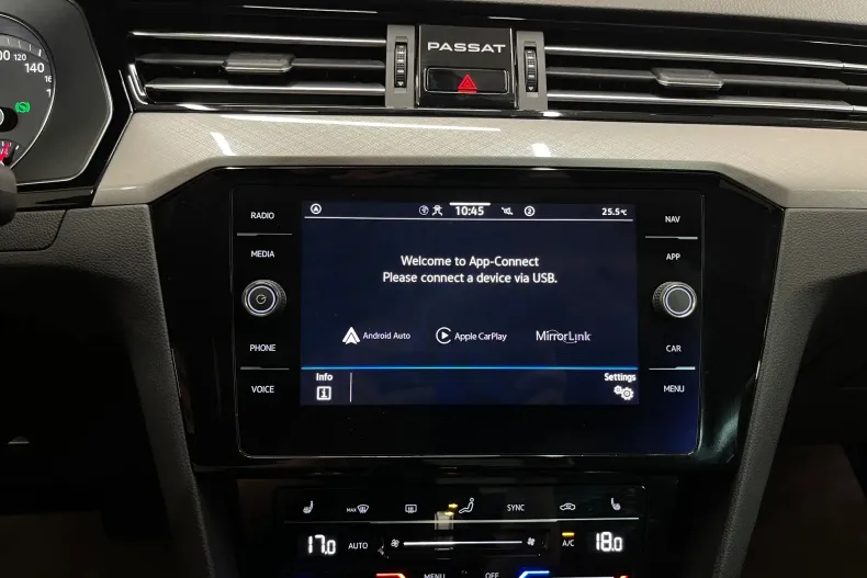 Volkswagen Passat din 2022 cu 76.325 km - oferta VOL226761 - foto 15