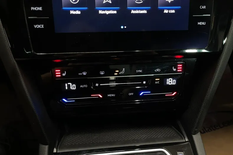 Volkswagen Passat din 2022 cu 76.325 km - oferta VOL226761 - foto 18