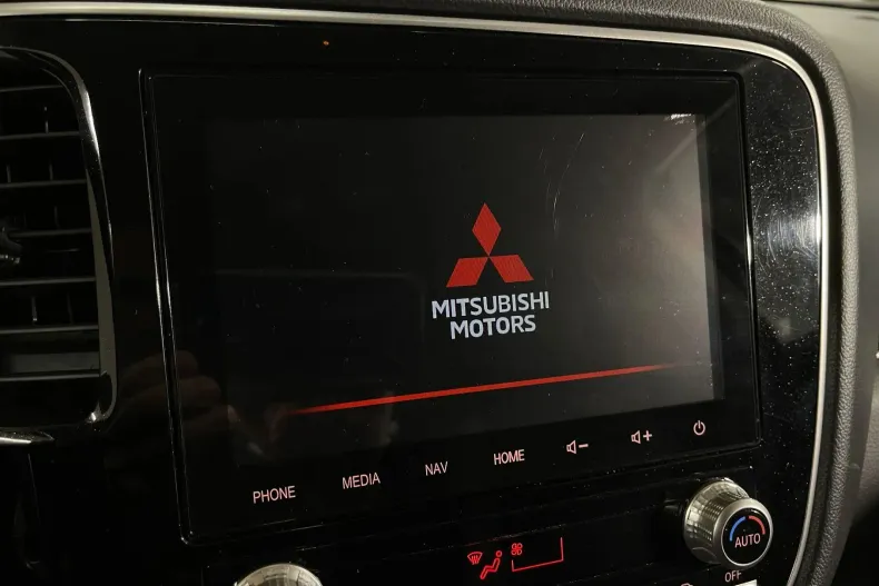 Mitsubishi Outlander din 2020 cu 132.711 km - oferta MIT226768 - foto 16