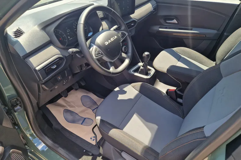 Dacia Sandero Stepway din 2025 cu 5.477 km - oferta DAC226775 - foto 13
