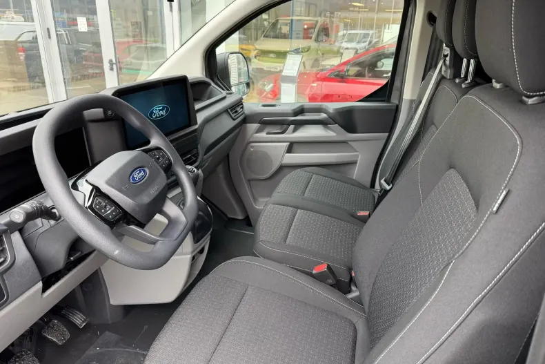 Ford Transit Custom din 2025 cu 2 km - oferta FOR226778 - foto 8