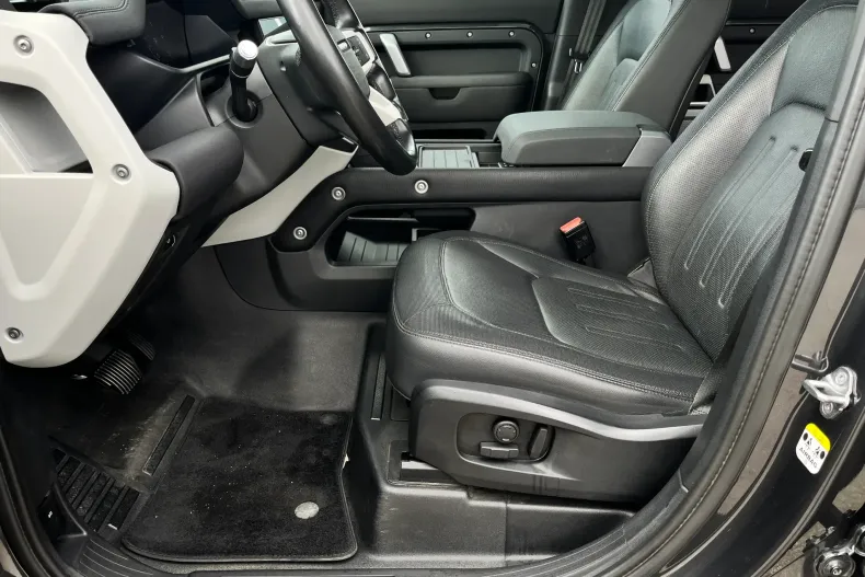 Land Rover Defender din 2020 cu 102.790 km - oferta LAN226786 - foto 10
