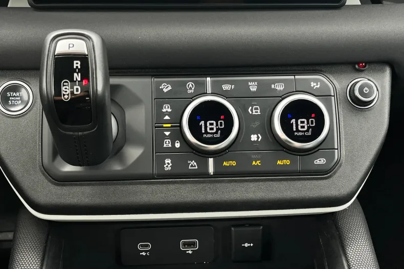 Land Rover Defender din 2020 cu 102.790 km - oferta LAN226786 - foto 21