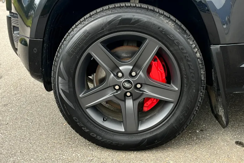 Land Rover Defender din 2020 cu 102.790 km - oferta LAN226786 - foto 30