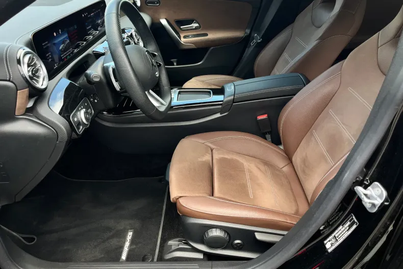 Mercedes-Benz CLA 250 (Clasa CLA) din 2025 cu 11.076 km - oferta MER226789 - foto 10