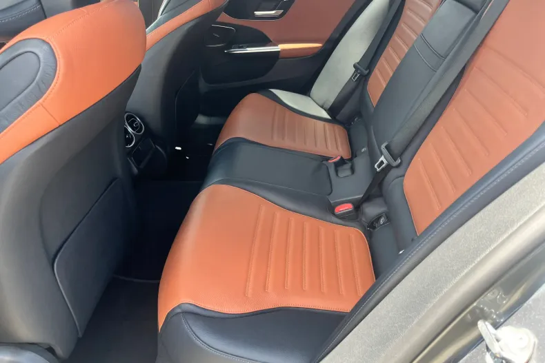 Mercedes-Benz C 300 (Clasa C) din 2023 cu 38.121 km - oferta MER226791 - foto 11