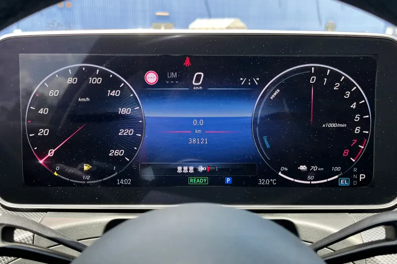 Mercedes-Benz C 300 (Clasa C) din 2023 cu 38.121 km - oferta MER226791 - foto 14