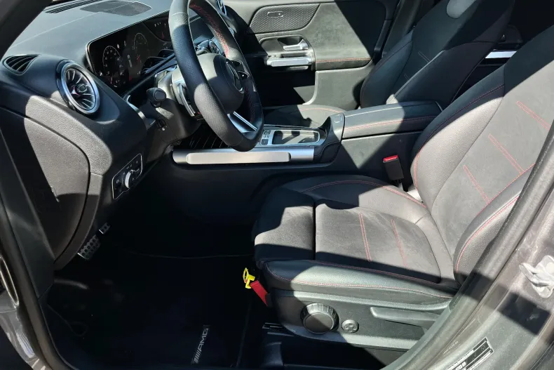 Mercedes-Benz GLB (Clasa GLB) din 2025 cu 21.534 km - oferta MER226793 - foto 10