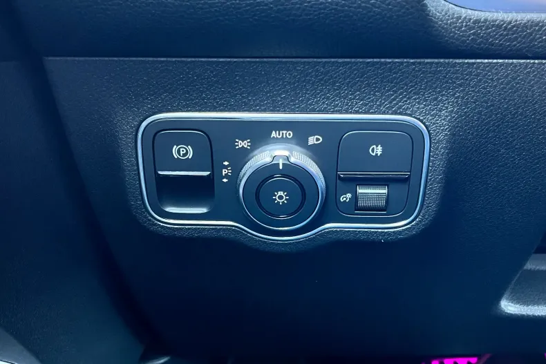 Mercedes-Benz GLB (Clasa GLB) din 2025 cu 21.534 km - oferta MER226793 - foto 19