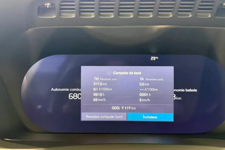 Volvo XC90 din 2025 cu 9.900 km - oferta VOL226797 - foto 18