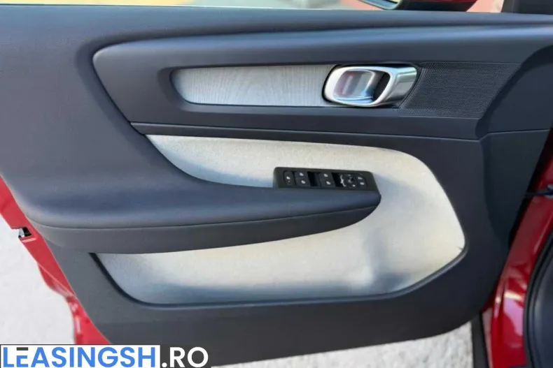 Volvo XC40 din 2021 cu 120.000 km - oferta VOL226800 - foto 15