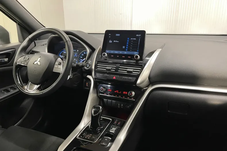 Mitsubishi Eclipse Cross din 2024 cu 17.494 km - oferta MIT226810 - foto 8