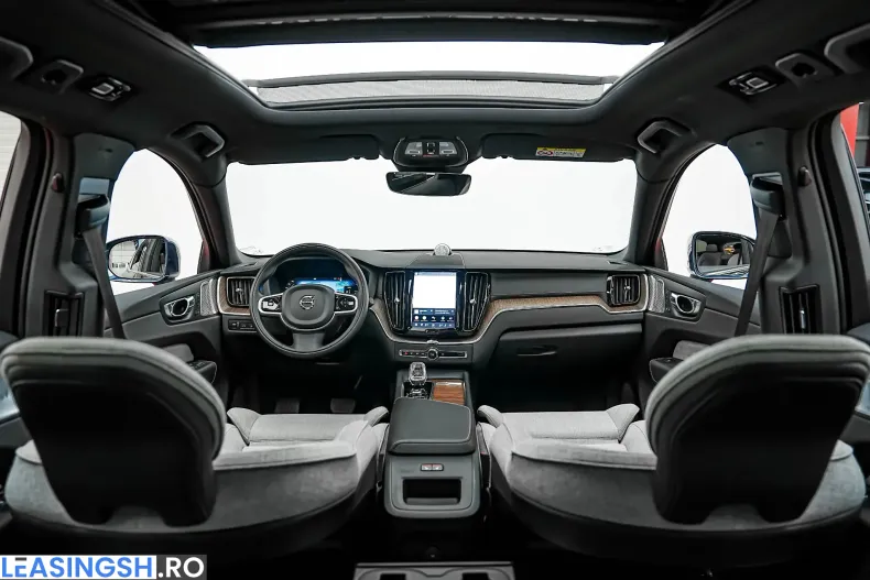 Volvo XC60 din 2021 cu 57.000 km - oferta VOL226822 - foto 2
