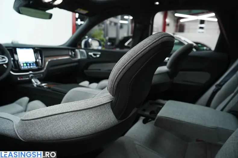 Volvo XC60 din 2021 cu 57.000 km - oferta VOL226822 - foto 33