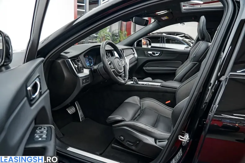Volvo XC60 din 2022 cu 143.000 km - oferta VOL226824 - foto 4
