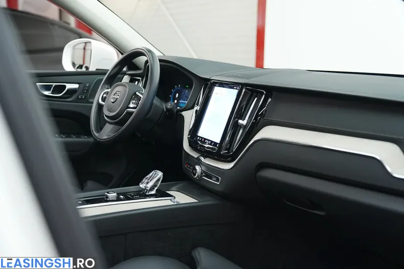 Volvo XC60 din 2021 cu 119.000 km - oferta VOL226825 - foto 20