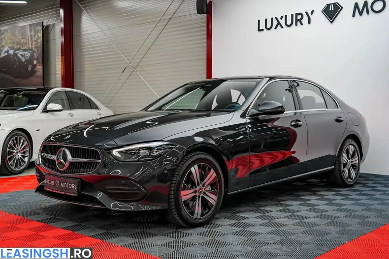 Mercedes-Benz C 300 (Clasa C) din 2022 cu 152.000 km - oferta MER226826 - foto 1