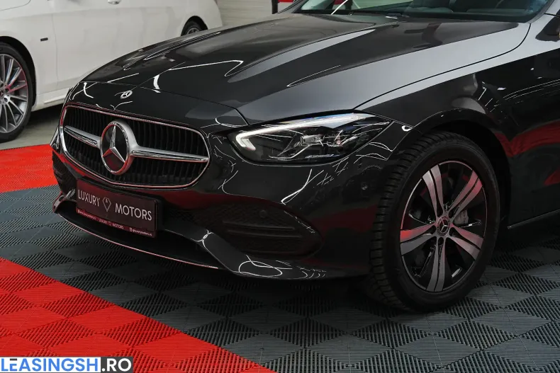 Mercedes-Benz C 300 (Clasa C) din 2022 cu 152.000 km - oferta MER226826 - foto 17