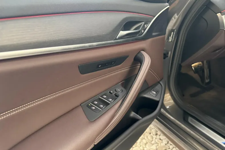 BMW 530i (Seria 5) din 2023 cu 138.230 km - oferta BMW226861 - foto 8