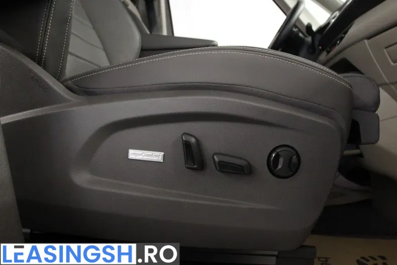 Volkswagen Multivan din 2022 cu 53.122 km - oferta VOL226863 - foto 10