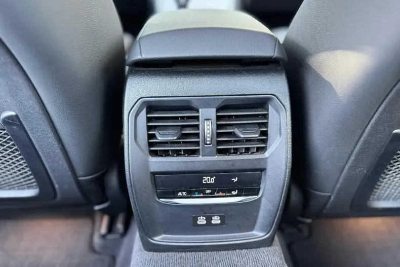 BMW 320d (Seria 3) din 2021 cu 53.244 km - oferta BMW226871 - foto 11