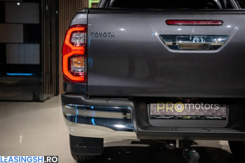 Toyota Hilux din 2025 cu 8.500 km - oferta TOY226872 - foto 18