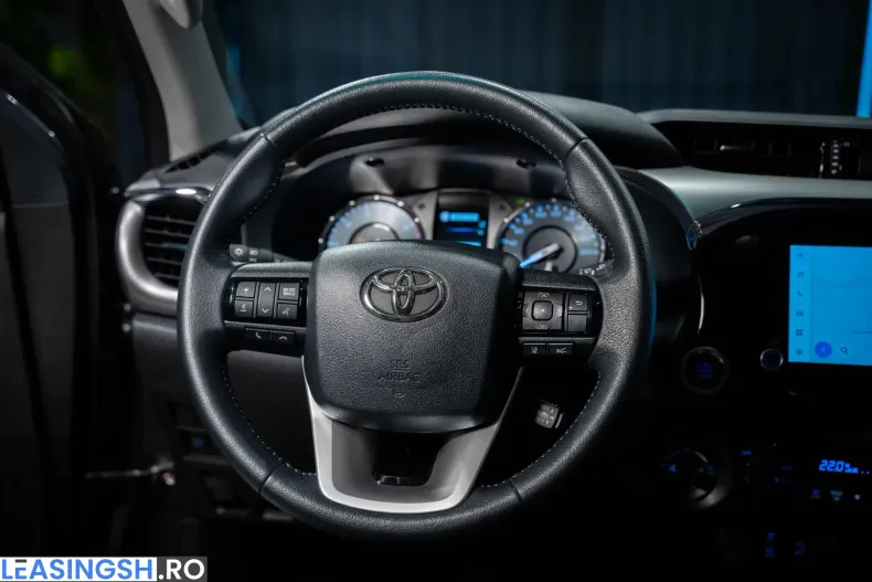 Toyota Hilux din 2025 cu 8.500 km - oferta TOY226872 - foto 25