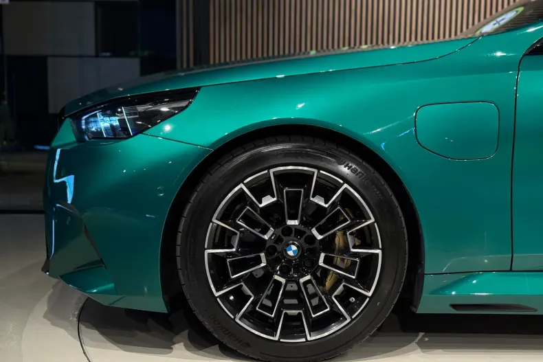 BMW M5 (Seria 5) din 2023 cu 25.833 km - oferta BMW226874 - foto 11