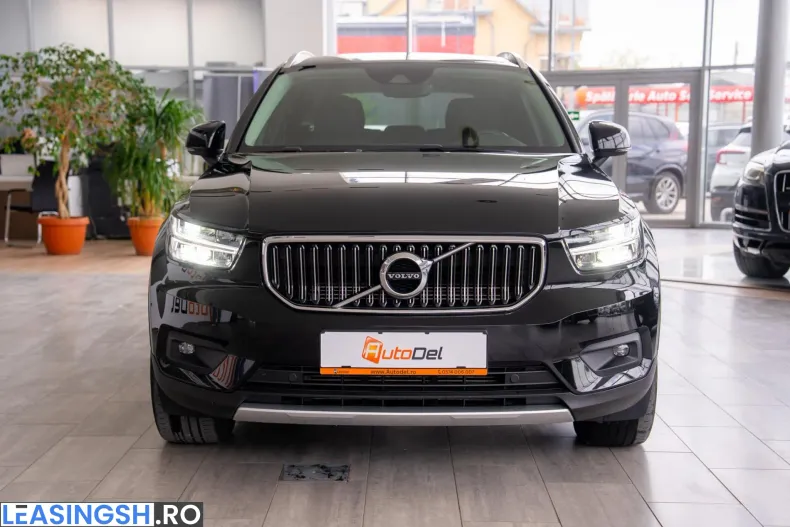 Volvo XC40 din 2020 cu 124.900 km - oferta VOL226884 - foto 2