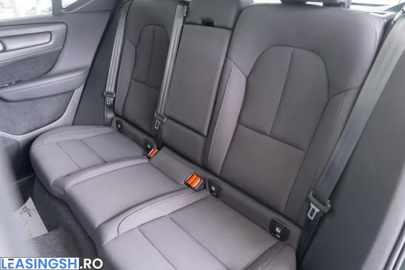 Volvo XC40 din 2020 cu 124.900 km - oferta VOL226884 - foto 18