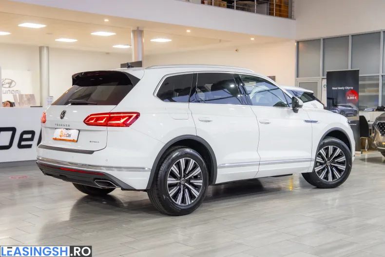 Volkswagen Touareg din 2021 cu 93.733 km - oferta VOL226888 - foto 12