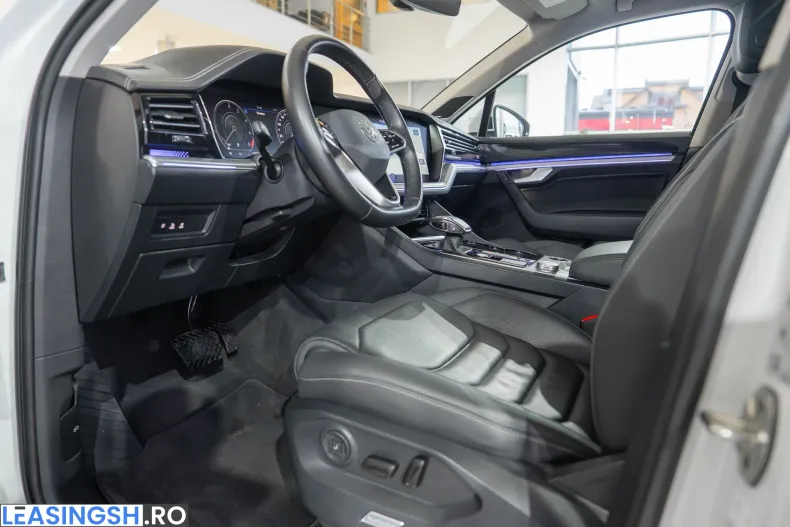 Volkswagen Touareg din 2021 cu 93.733 km - oferta VOL226888 - foto 16